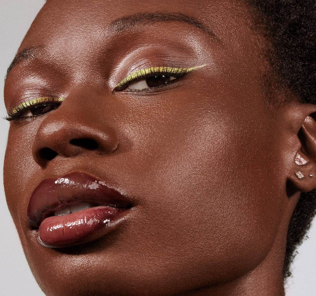 Lightform Extended Hydration Foundation