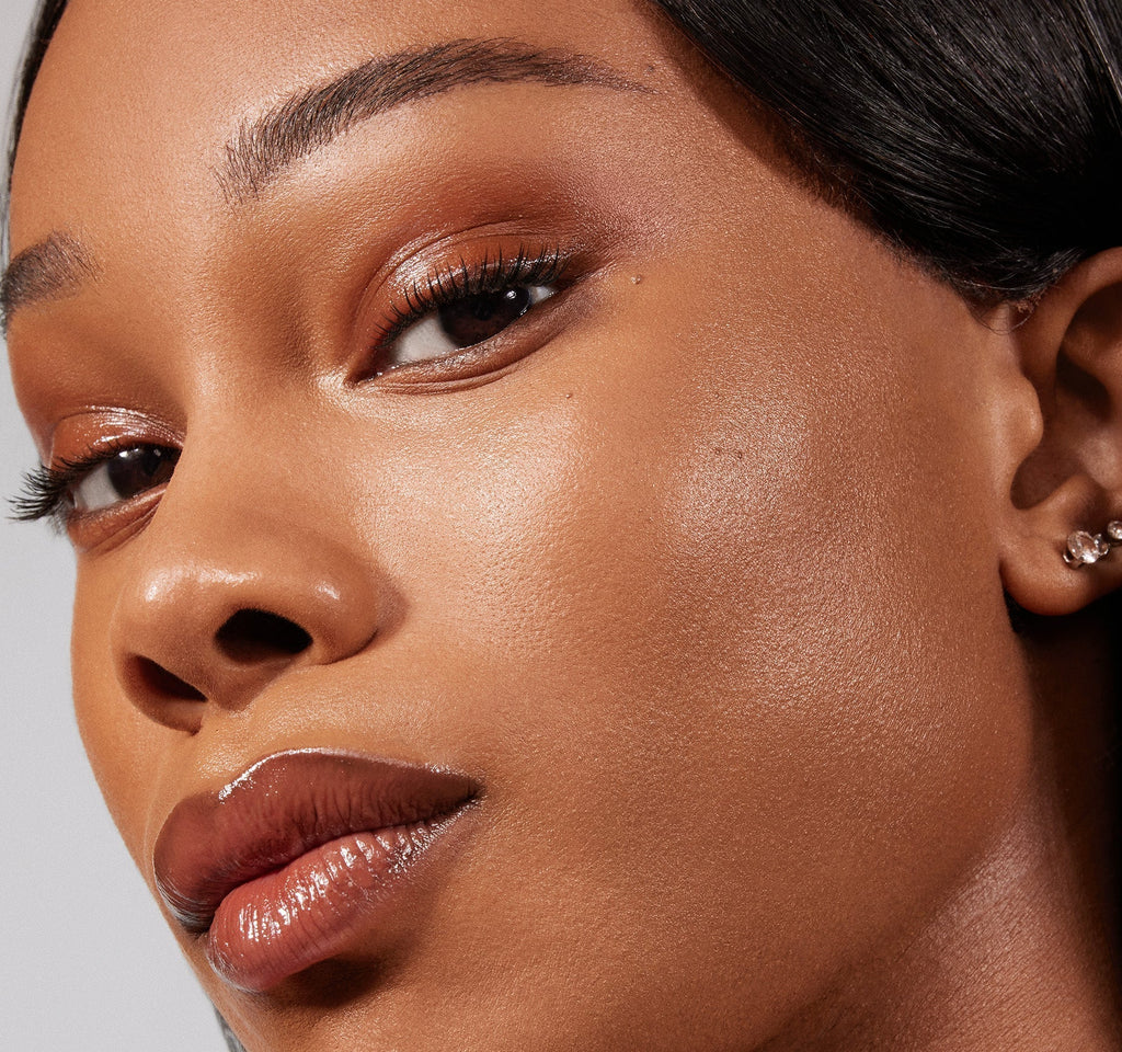 Lightform Extended Hydration Foundation